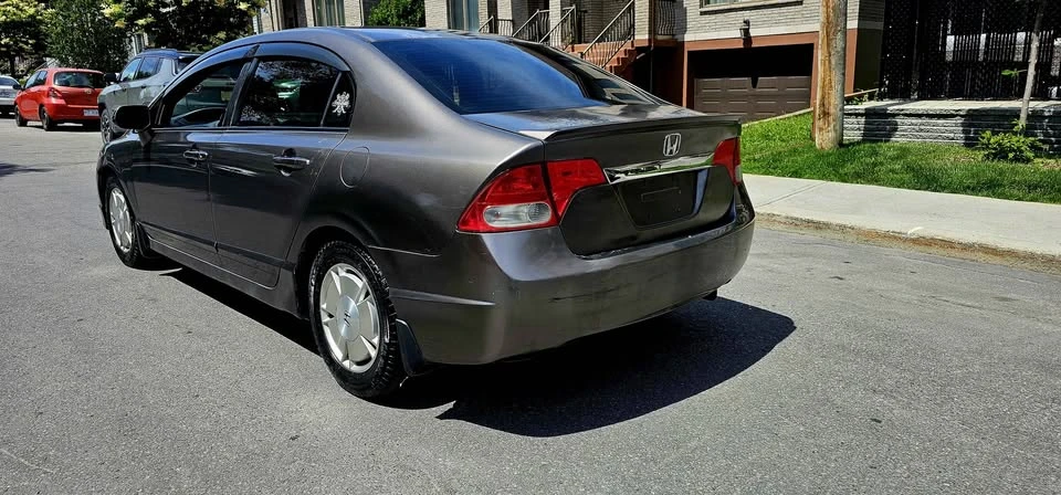 2010 Honda Civic 8th Gen - Image 3 of 5