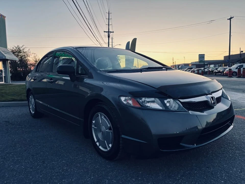 2010 Honda Civic 8th Gen - Image 2 of 10