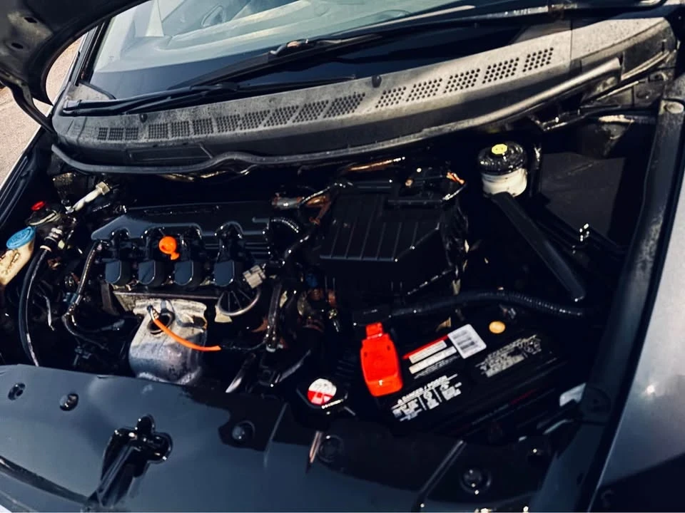 2010 Honda Civic 8th Gen - Image 8 of 10