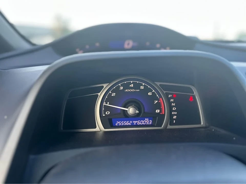 2010 Honda Civic 8th Gen - Image 11 of 12