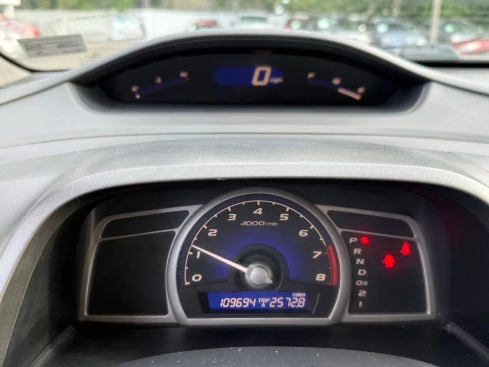 2010 Honda Civic 8th Gen - Image 17 of 20