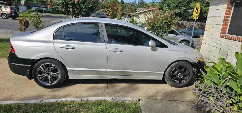 2010 Honda Civic 8th Gen - Image 4 of 6