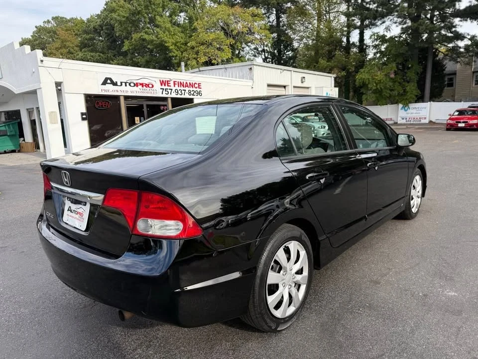 2010 Honda Civic 8th Gen - Image 5 of 20