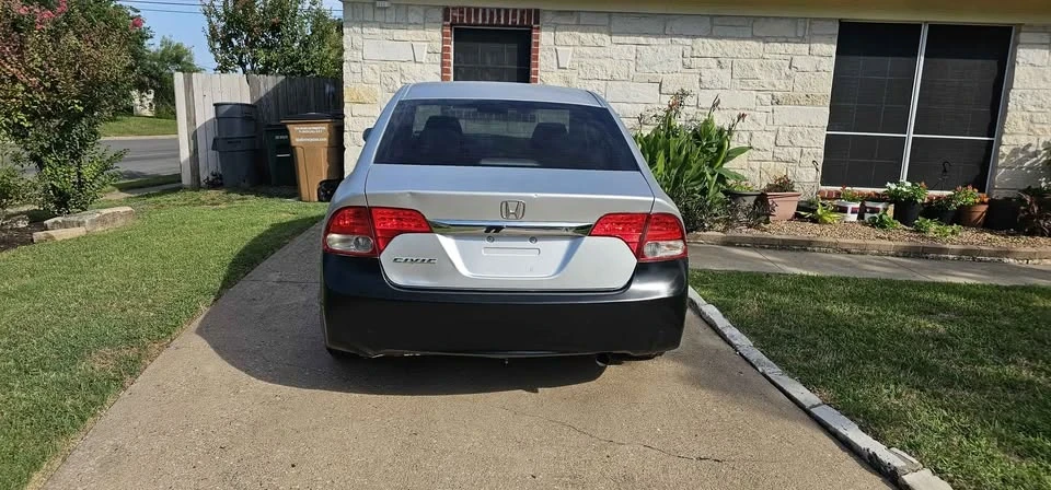 2010 Honda Civic 8th Gen - Image 6 of 6