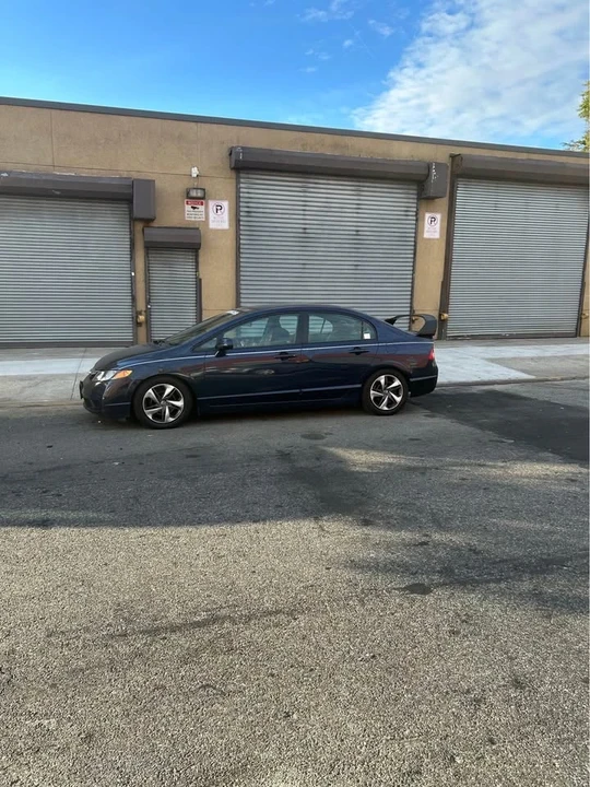2010 Honda Civic 8th Gen - Image 6 of 6
