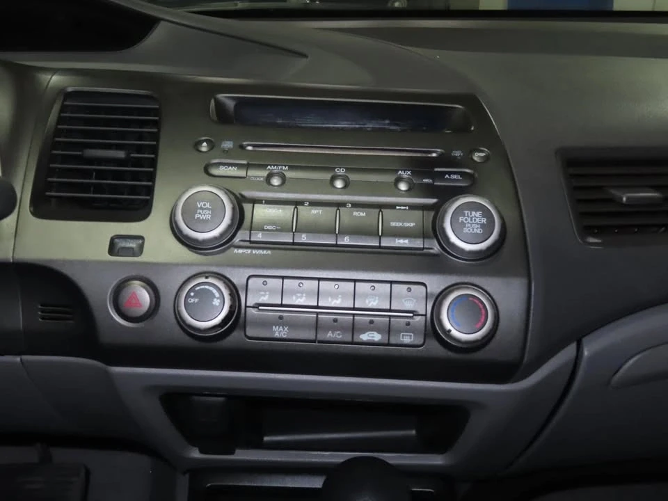 2010 Honda Civic 8th Gen - Image 18 of 20