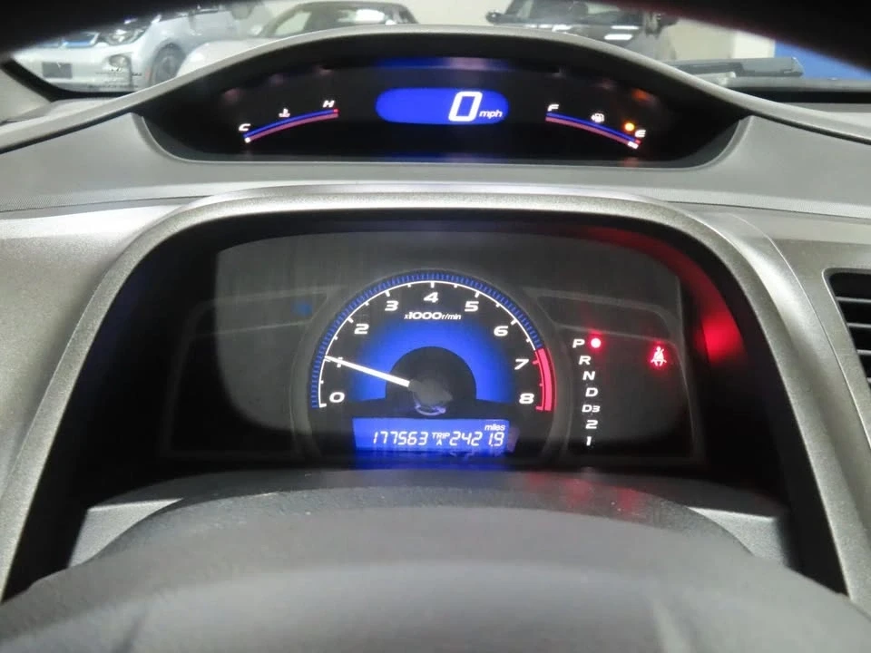 2010 Honda Civic 8th Gen - Image 19 of 20