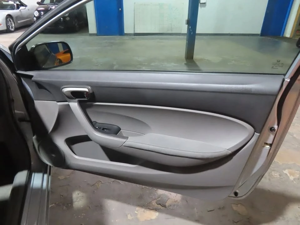 2010 Honda Civic 8th Gen - Image 14 of 20