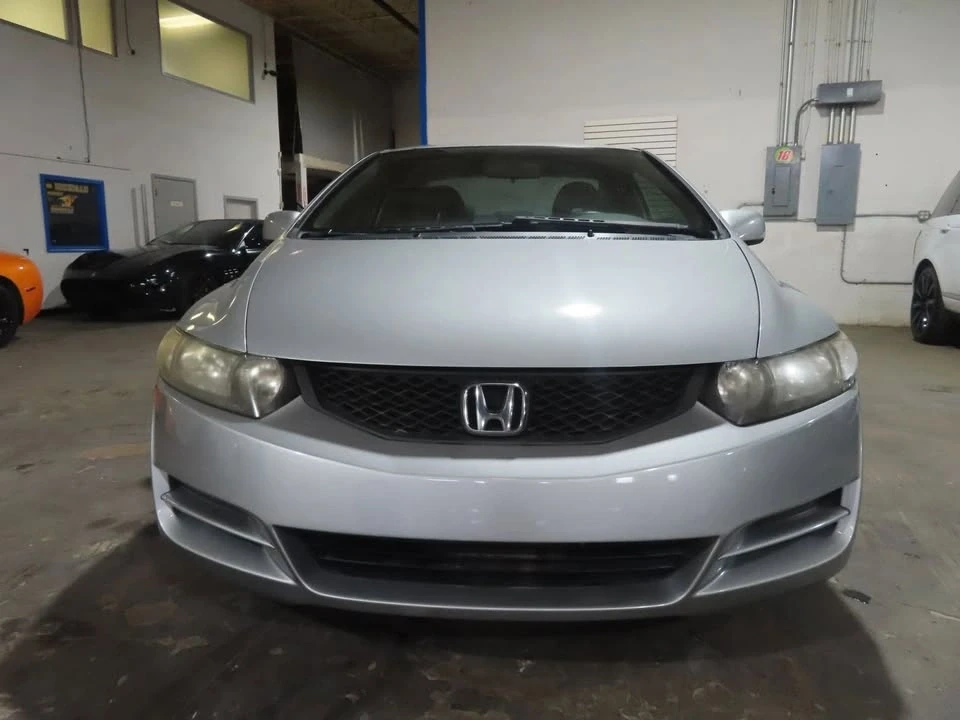 2010 Honda Civic 8th Gen - Image 2 of 20