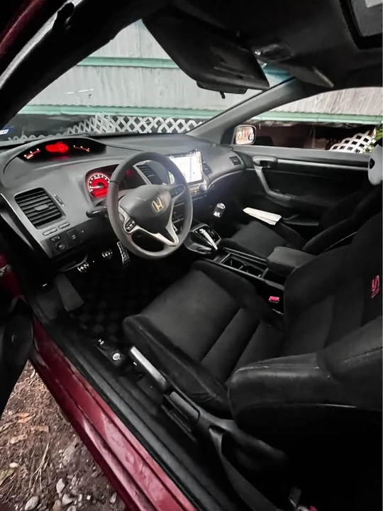 2010 Honda Civic 8th Gen - Image 15 of 17