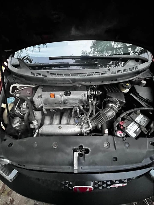 2010 Honda Civic 8th Gen - Image 12 of 17