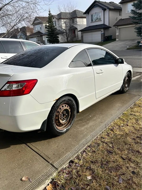 2010 Honda Civic 8th Gen - Image 7 of 20