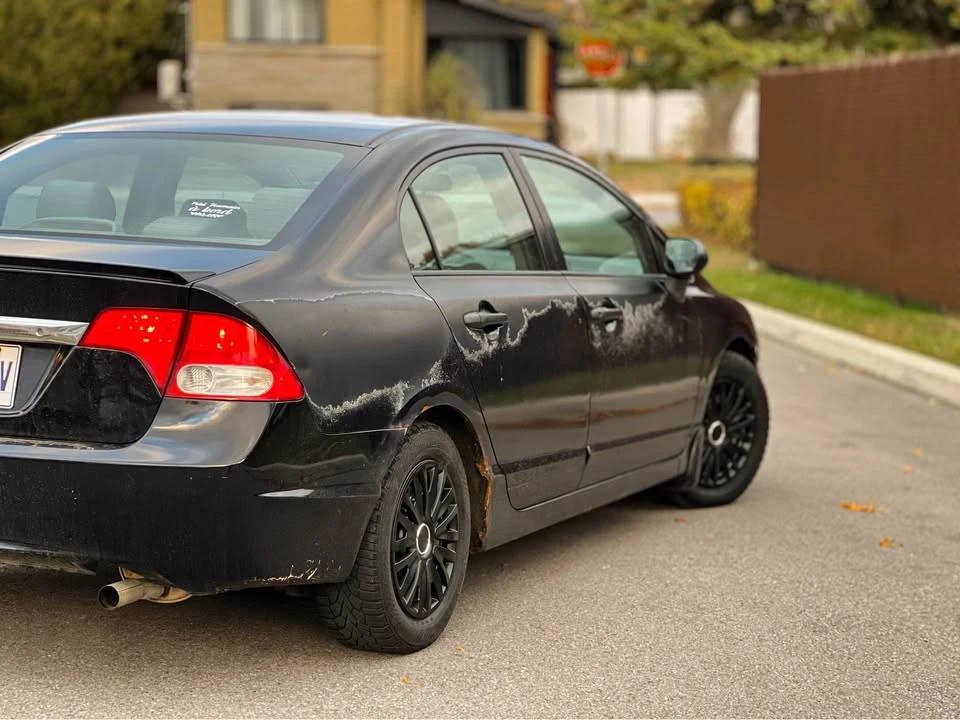 2010 Honda Civic 8th Gen - Image 6 of 18