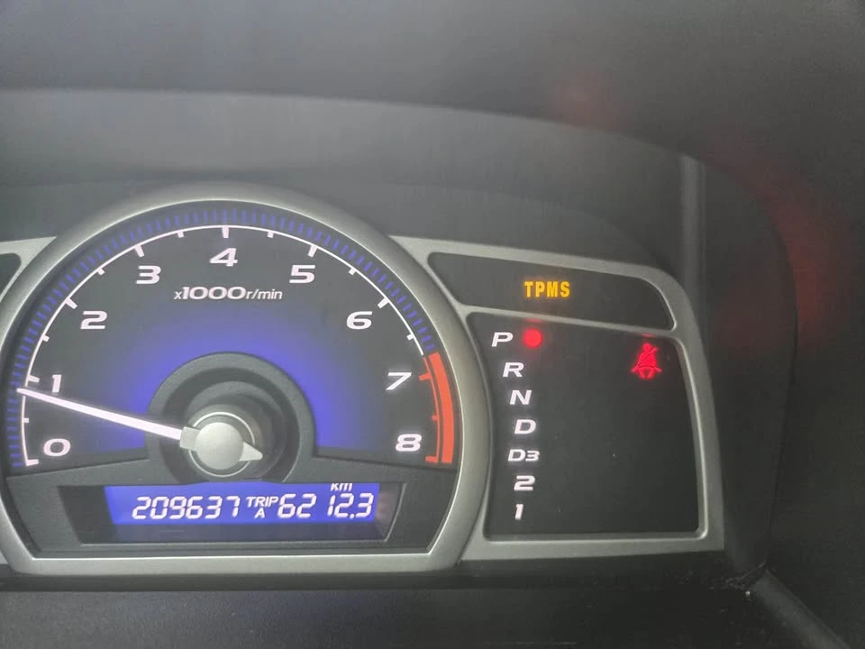2010 Honda Civic 8th Gen - Image 12 of 12