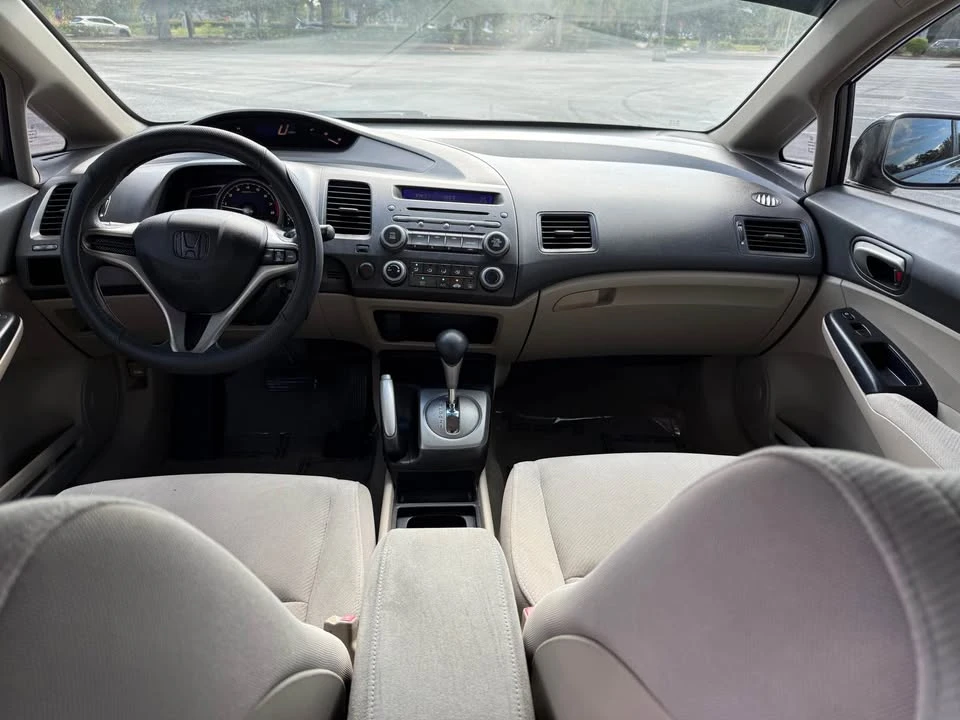 2010 Honda Civic 8th Gen - Image 11 of 14