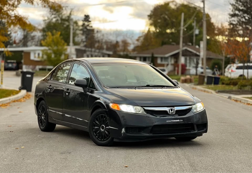 2010 Honda Civic 8th Gen - Image 3 of 18