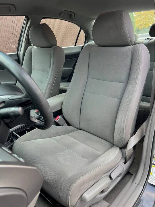 2010 Honda Civic 8th Gen - Image 9 of 18