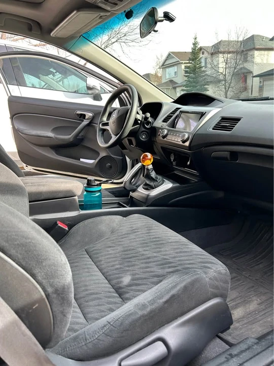 2010 Honda Civic 8th Gen - Image 8 of 20