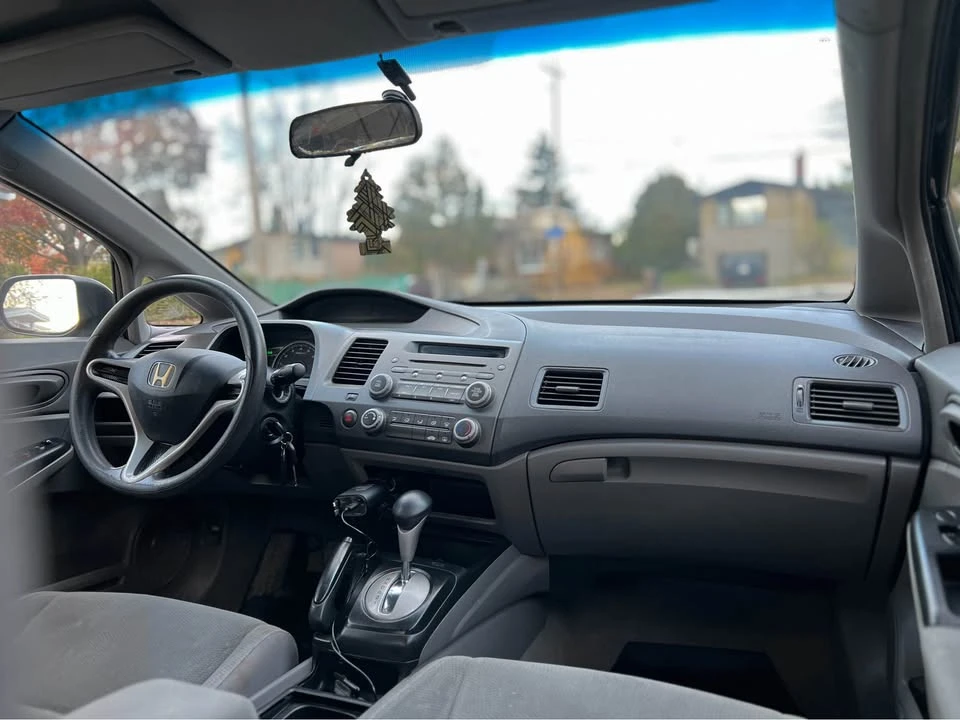 2010 Honda Civic 8th Gen - Image 15 of 18