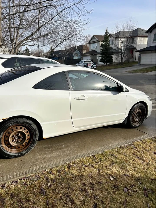 2010 Honda Civic 8th Gen - Image 6 of 20