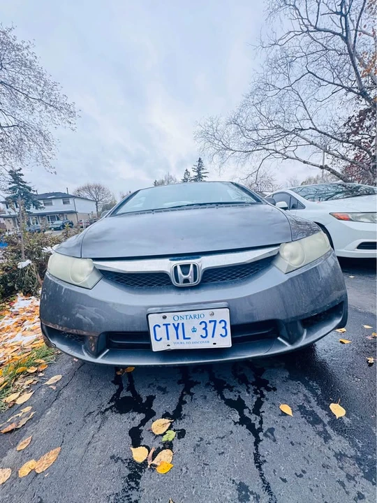 2010 Honda Civic 8th Gen - Image 4 of 10