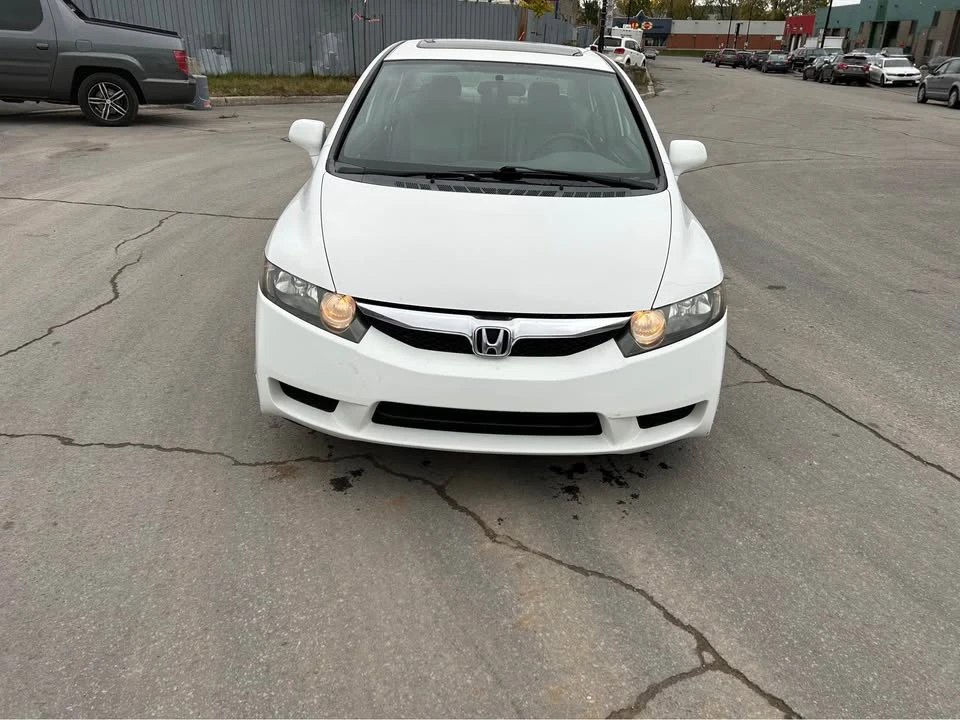 2010 Honda Civic 8th Gen - Image 7 of 17
