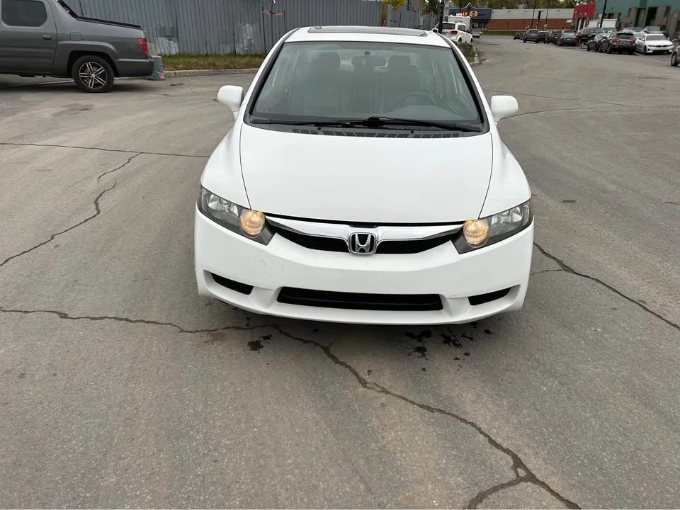 2010 Honda Civic 8th Gen - Image 8 of 17