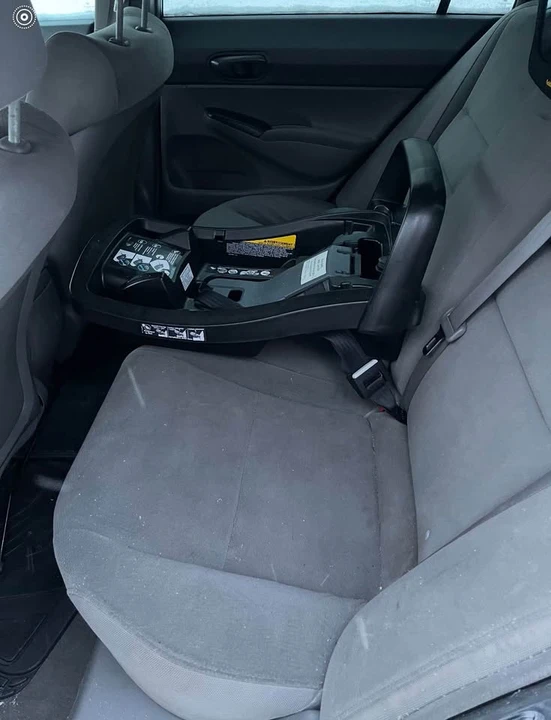 2010 Honda Civic 8th Gen - Image 9 of 9