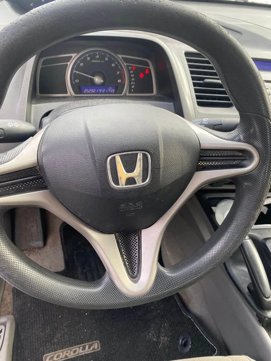 2010 Honda Civic 8th Gen - Image 8 of 10