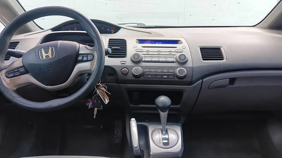 2010 Honda Civic 8th Gen - Image 7 of 20
