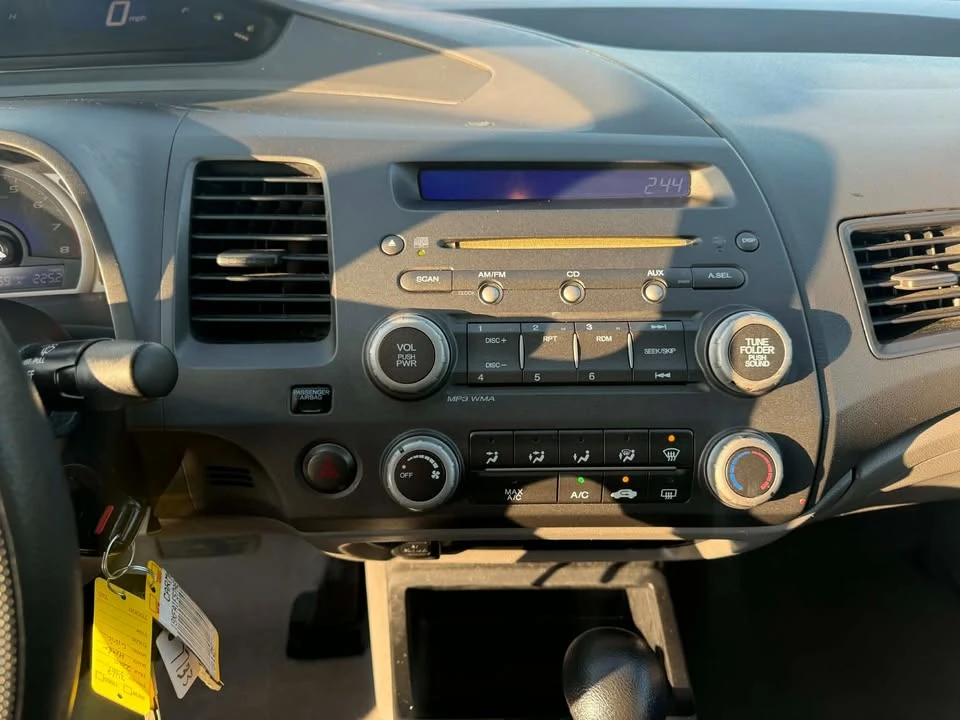 2010 Honda Civic 8th Gen - Image 16 of 17