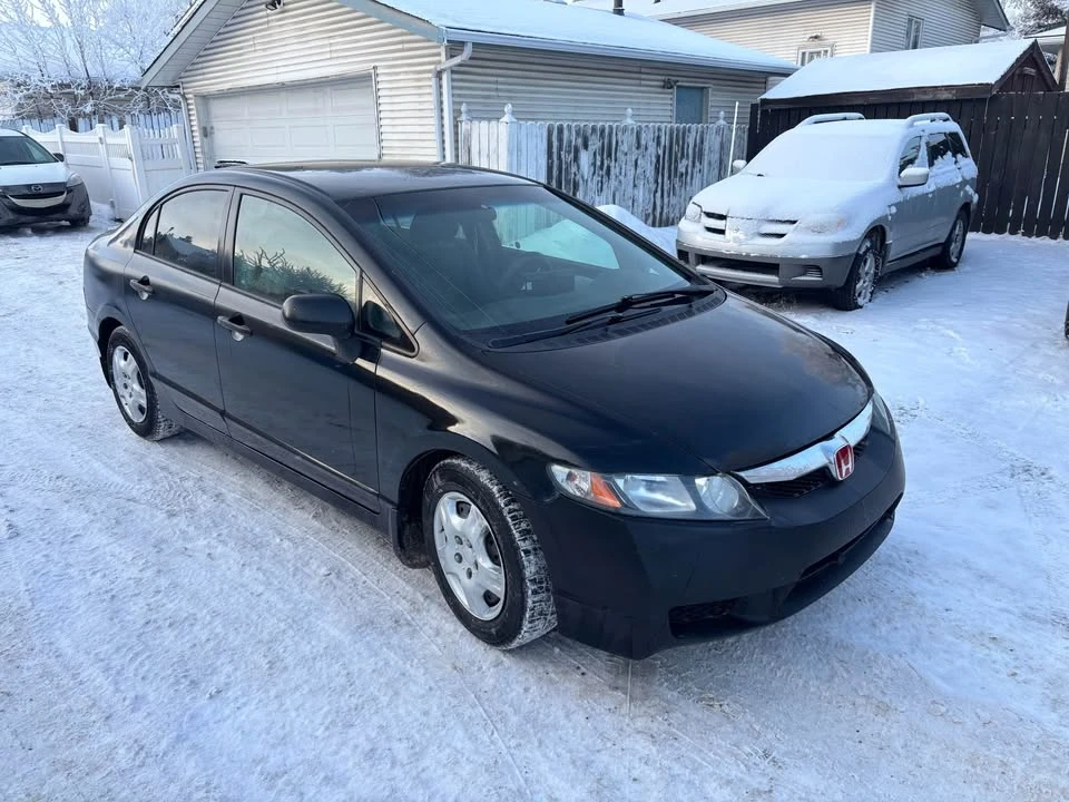 2010 Honda Civic 8th Gen - Image 3 of 9