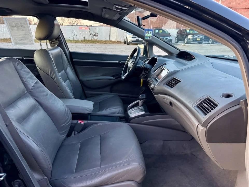 2010 Honda Civic 8th Gen - Image 13 of 19