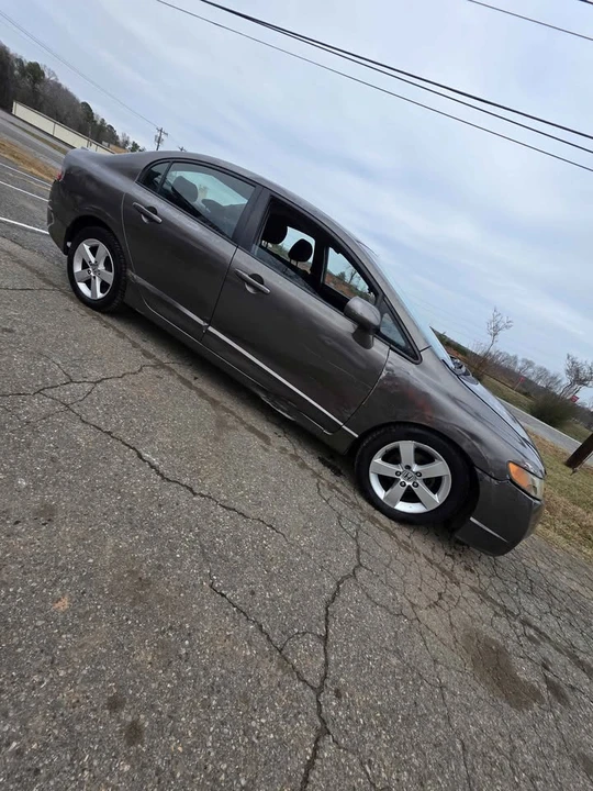 2010 Honda Civic 8th Gen - Image 9 of 9