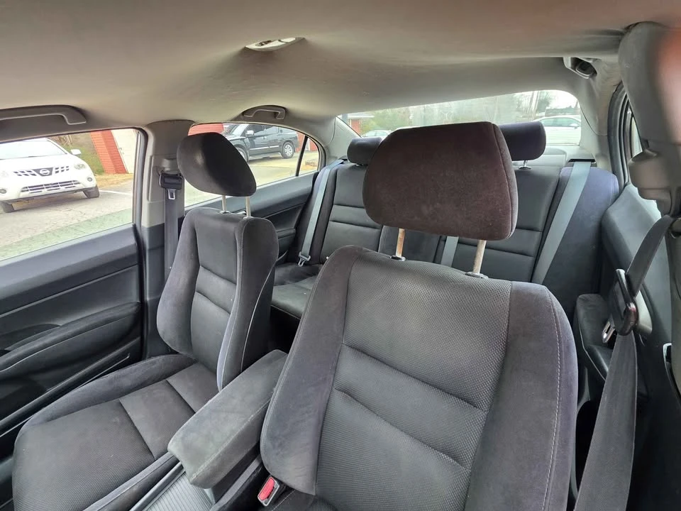 2010 Honda Civic 8th Gen - Image 4 of 9