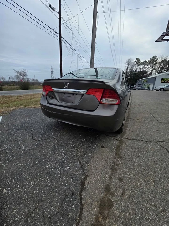 2010 Honda Civic 8th Gen - Image 7 of 9