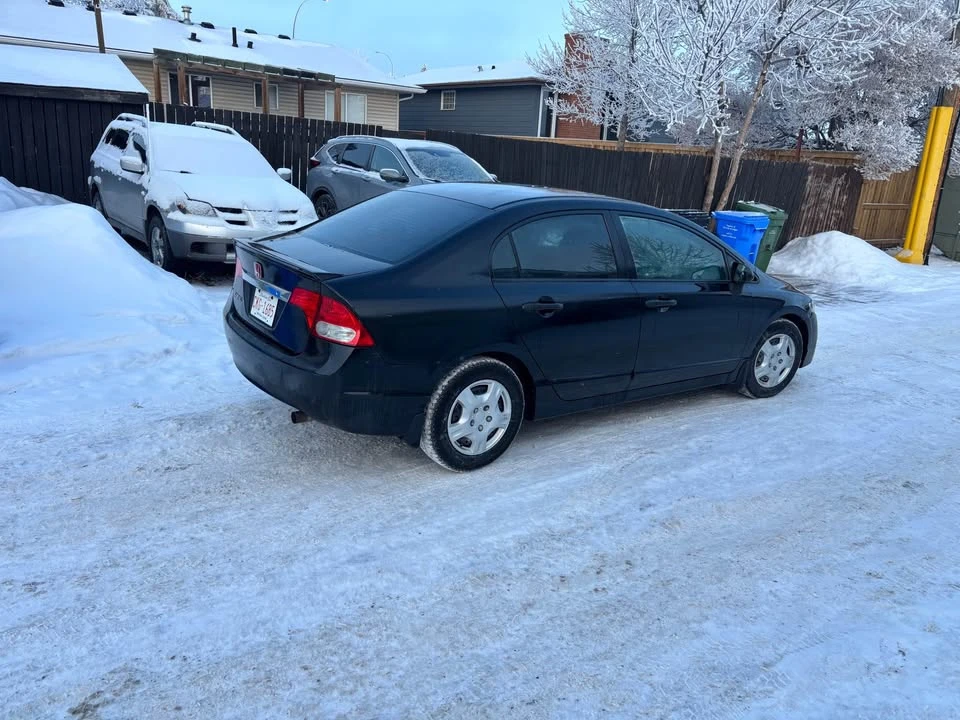 2010 Honda Civic 8th Gen - Image 4 of 9