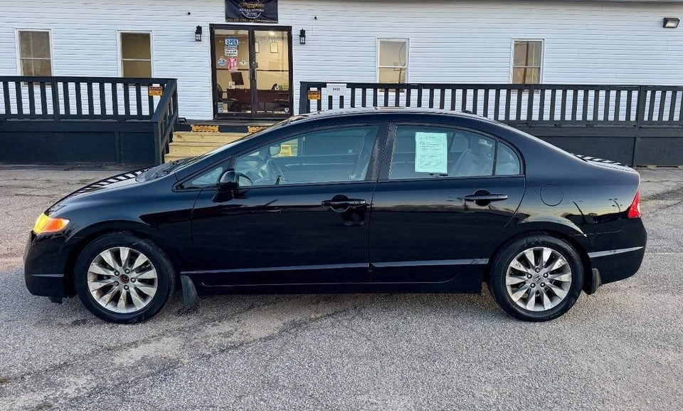 2010 Honda Civic 8th Gen - Image 4 of 19
