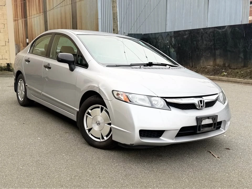 2010 Honda Civic 8th Gen - Image 7 of 13