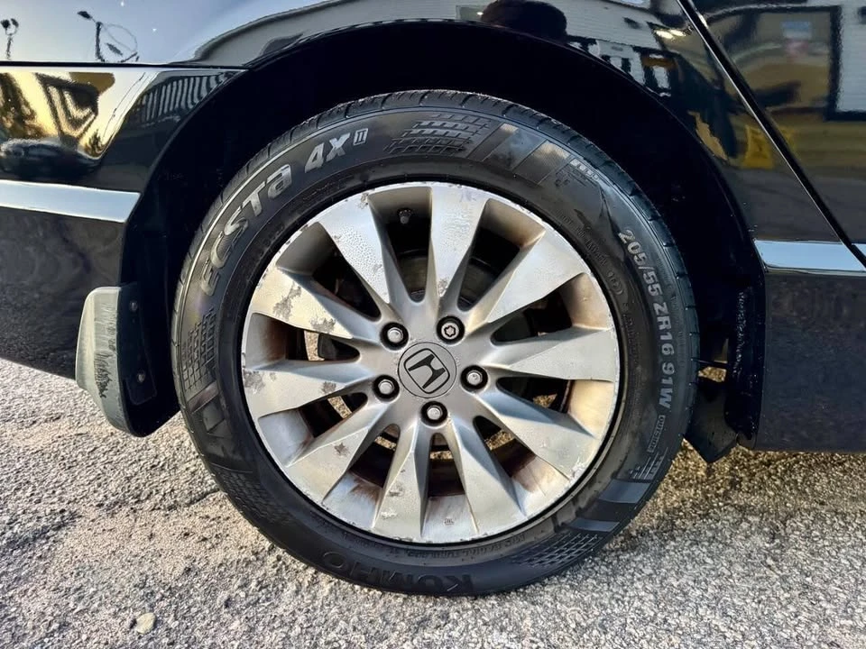2010 Honda Civic 8th Gen - Image 10 of 19