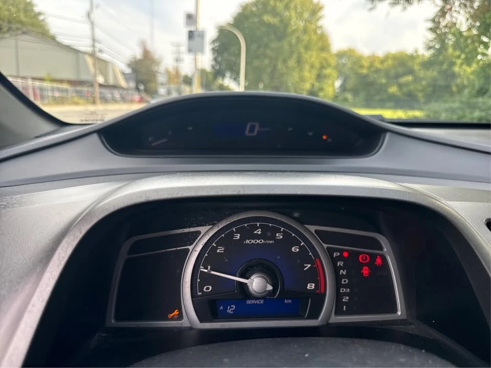 2010 Honda Civic 8th Gen - Image 16 of 20