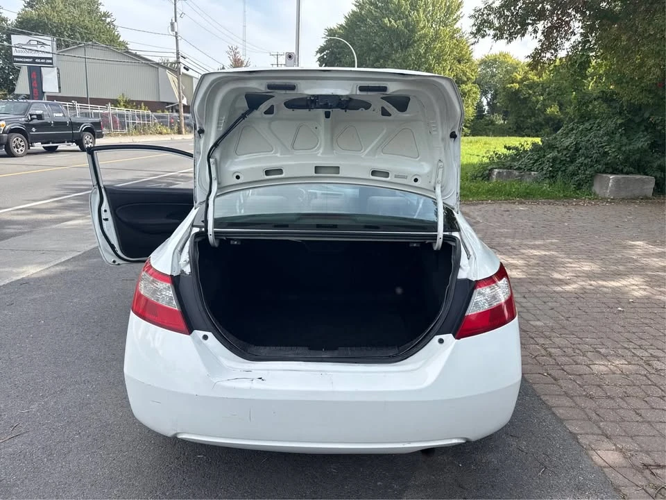 2010 Honda Civic 8th Gen - Image 12 of 20