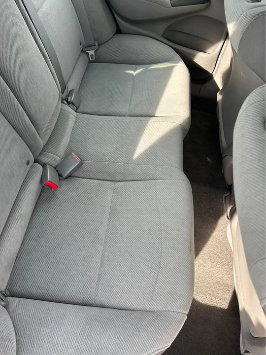 2010 Honda Civic 8th Gen - Image 11 of 12