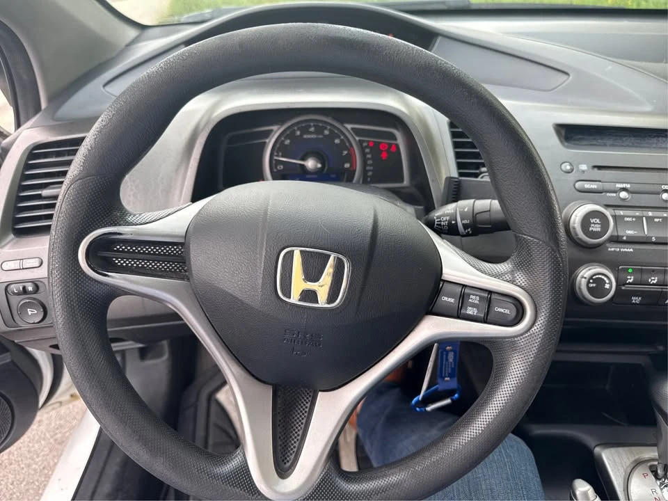 2010 Honda Civic 8th Gen - Image 17 of 20