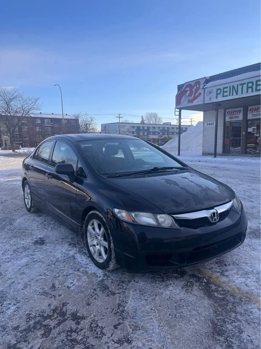 2010 Honda Civic 8th Gen - Image 3 of 11