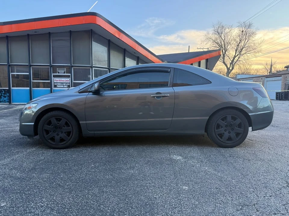 2010 Honda Civic 8th Gen - Image 5 of 10