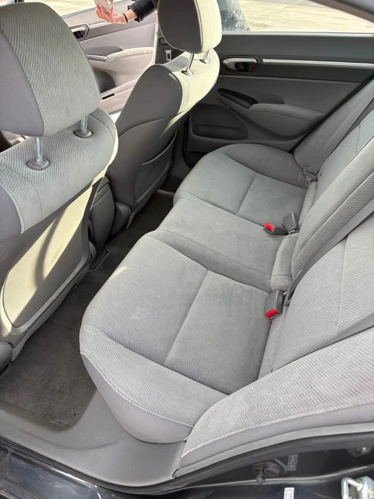 2010 Honda Civic 8th Gen - Image 9 of 12