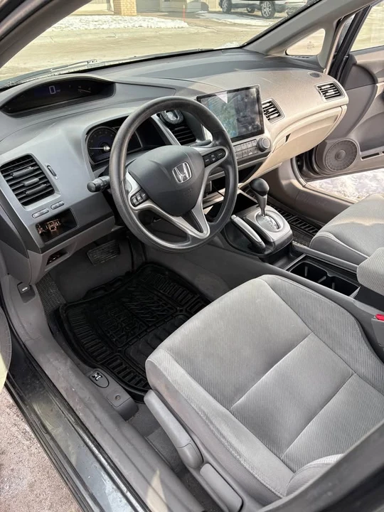 2010 Honda Civic 8th Gen - Image 10 of 12