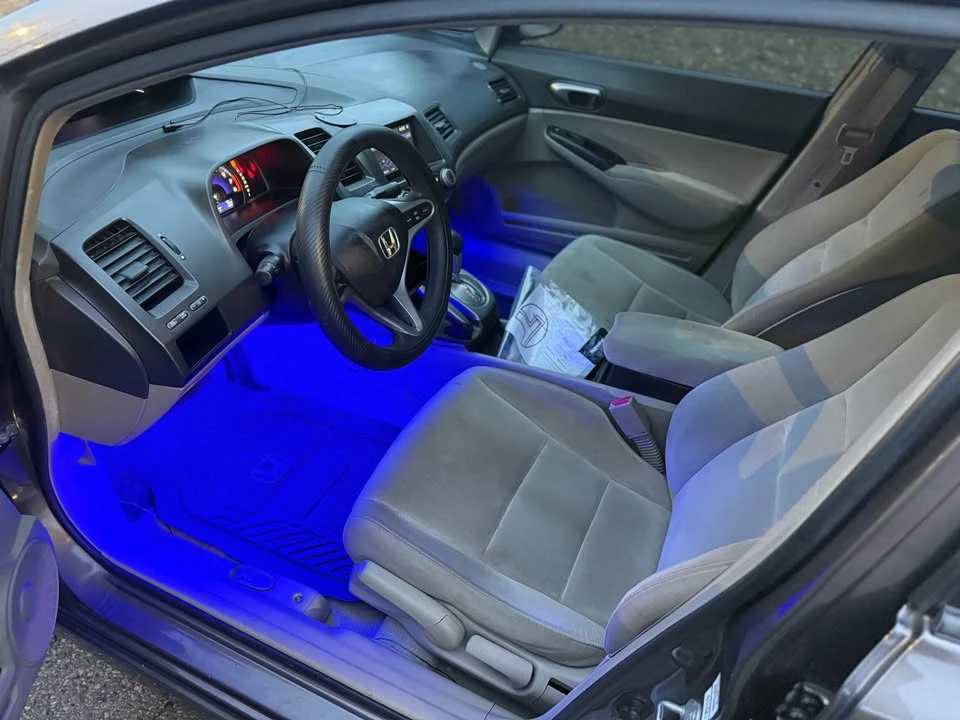 2010 Honda Civic 8th Gen - Image 4 of 7