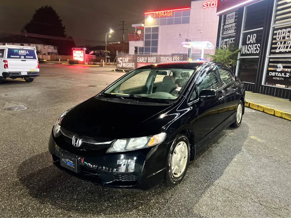2010 Honda Civic 8th Gen - Image 3 of 7